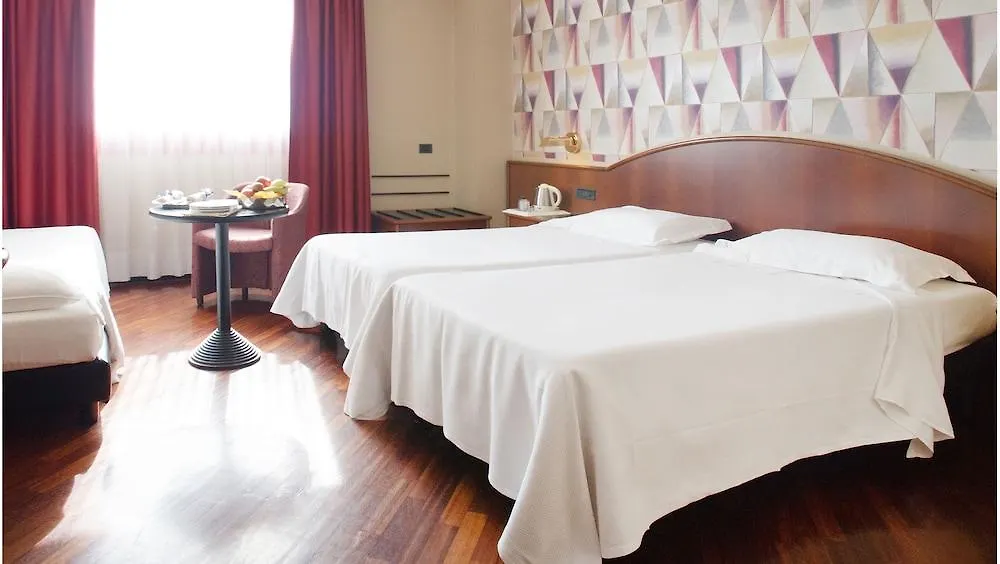 Abacus Hotel Sesto San Giovanni 4*,